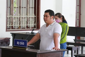 Giả chữ ký phó giám đốc công an lừa tiền tỉ