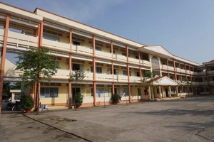 Trường THPT Phạm Hùng (Vĩnh Long). Ảnh: HẢI DƯƠNG