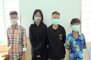 Nhóm thiếu niên trộm tiền trong quán sữa để đi du lịch