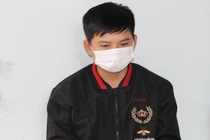 Tạm giữ thanh niên lừa bán hàng đông lạnh chiến đoạt tiền tỉ 