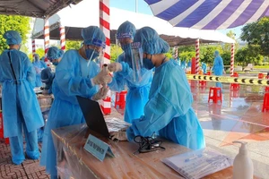 Đại học Y dược Cần Thơ xuất quân hỗ trợ Đồng Tháp chống dịch COVID-19