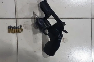 Đi giao súng, đạn ở Đồng Tháp thì bị tổ kiểm dịch phát hiện