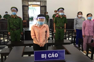 Chiếm đoạt gần 2 tỉ đồng, nữ chủ hụi lãnh 10 năm tù