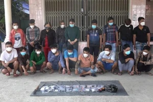 Đồng Tháp: Vây bắt ổ bạc, phát hiện 5 người dương tính COVID-19