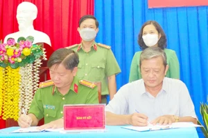 Công nhân vệ sinh môi trường An Giang hỗ trợ công an phòng chống tội phạm về đêm