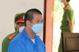 Đang xử cựu trụ trì chùa bịa chuyện bị bắt cóc rồi lừa đảo hàng chục tỉ đồng