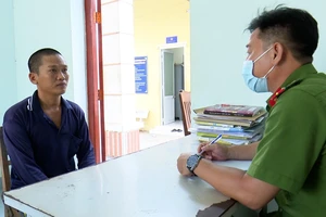 Đánh hàng xóm trọng thương vì hát nhạc lớn lúc con đang học online