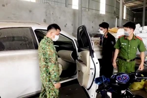 Liên tiếp phát hiện nhiều xe Camry, Lexus nghi nhập lậu từ Campuchia