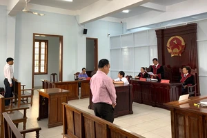 'Bán đất' kèm thỏa thuận lãi suất: Viện nói giả cách, tòa công nhận hợp pháp