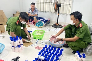 An Giang: Phá xưởng sản xuất thuốc bảo vệ thực vật giả nhãn hiệu nổi tiếng 