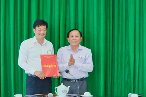  Bệnh viện đa khoa tỉnh Vĩnh Long có giám đốc mới