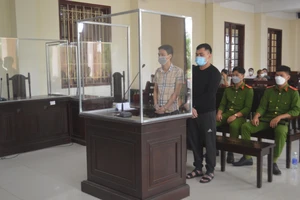 Dùng tiền giả trả tiền mua heo bị phạt tù