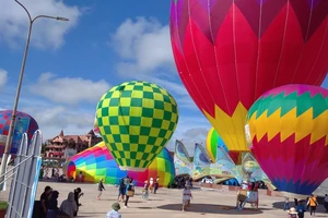 Dịp 2-9 về An Giang xem lễ hội khinh khí cầu đầu tiên ở miền Tây