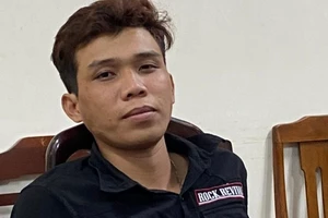 Bắt 2 thanh niên thực hiện 13 vụ cướp giật liên tỉnh lấy tiền đưa bạn gái mua vàng