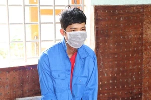 1 thanh niên tưới xăng đốt chết mẹ kế