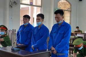 Nhóm đưa người Trung Quốc xuất cảnh trái phép sang Campuchia lãnh án