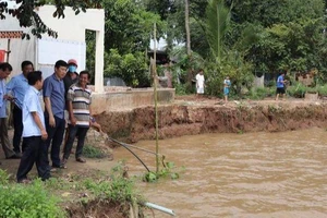 Đồng Tháp: Điều chỉnh đất chuyên dùng thành đất ở để di dời dân vùng sạt lở