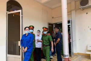 Bà trùm buôn lậu Mười Tường tiếp tục hầu tòa 