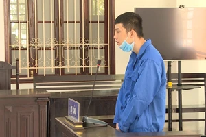 Tuyên tử hình thanh niên đốt chết mẹ kế và em trai