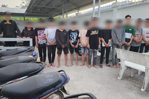 Công an ngăn chặn 3 nhóm thanh thiếu niên mang hung khí đi hỗn chiến