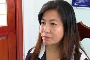 Trộm tiền trên ứng dụng điện thoại của bạn nhậu để đánh bạc online