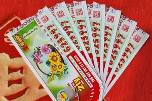 Chồng giả là bị cướp tiền, vé số, vợ phát hiện đi báo công an