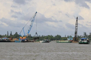 Đồng Tháp còn lúng túng khi thực hiện cơ chế đặc thù khai thác vật liệu làm cao tốc