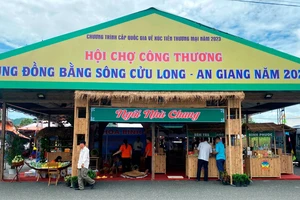 Khai mạc Hội chợ Công Thương vùng Đồng bằng sông Cửu Long