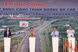 Chính thức khởi công tuyến cao tốc trục ngang đầu tiên tại ĐBSCL