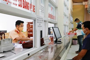 Công an Cần Thơ bác bỏ thông tin cán bộ không tiếp nhận hồ sơ đăng ký biển số xe