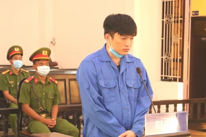 Cậu chém cháu vì rủ đi nhậu nhưng kêu về sớm