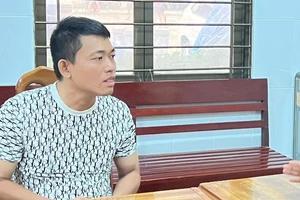 Bắt người đàn ông nghi ném bé trai xuống sông ở An Giang