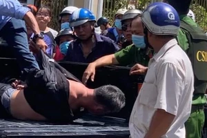 Trà Vinh: Chủ tiệm vàng cùng dân bắt gọn tên cướp