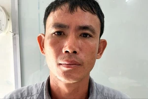 Hất nồi lẩu vào người 1 phụ nữ vì nghĩ bị xúc phạm