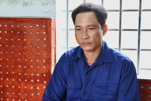 Vĩnh Long: Công an khởi tố người đàn ông xúc phạm Quốc Kỳ