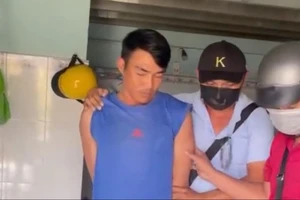 Bắt Trần Kim Tử Long trong vụ nổ súng ở Vĩnh Long