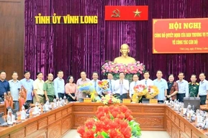 Vĩnh Long: Điều động, luân chuyển nhiều cán bộ