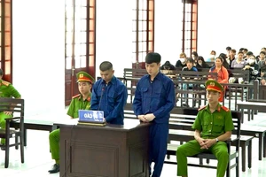 Vĩnh Long: Hay tin anh ruột bị đòi nợ liền lấy súng đi bắn chủ nợ