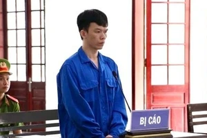 Kế toán trung tâm y tế tham ô hơn 7,7 tỉ đồng, nói dối là tiền trúng số