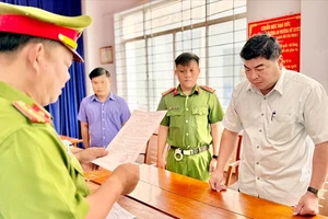 Lý do phó chủ tịch UBND TP Long Xuyên bị bắt