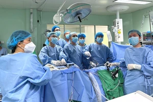 Bệnh viện Đa khoa Trung ương TP Cần Thơ thực hiện ca ghép thận thành công đầu tiên ở miền Tây