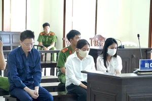 Lời khai của 2 nhân viên bệnh viện mua kit xét nghiệm chứa nước lọc của Công ty Việt Á 