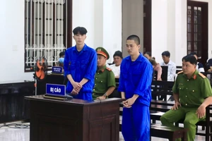 Cùng dắt nhau vào tù sau cuộc đòi nợ trên mạng xã hội 