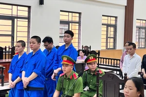 TAND tỉnh An Giang xét xử nhóm bị cáo về tội lưu hành tiền giả