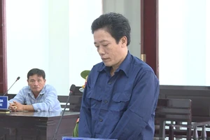 Mang tội giết người vì bị bạn nhậu hỏi có so sánh bộ phận nhạy cảm của vợ không