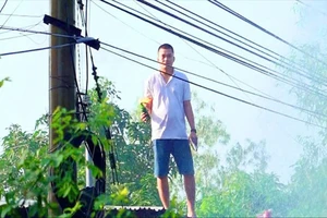 Khống chế 8 người dùng bom xăng tấn công lực lượng cưỡng chế thu hồi đất