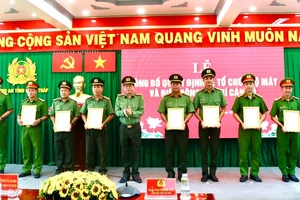 Công an tỉnh Đồng Tháp điều động, bố trí hơn 600 cán bộ chiến sĩ