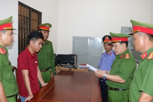 Cha con 'vẽ' dự án nạo vét sông Cổ Chiên để lừa 10 tỉ