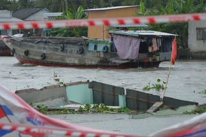 Cần Thơ: Sạt lở bờ sông Ô Môn, 1 căn nhà bị cuốn trôi sông 
