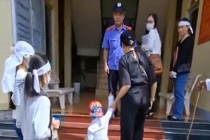 Vụ tai nạn giao thông ở Vĩnh Long: VKSND Tối cao tiếp tục làm việc với người nhà nạn nhân